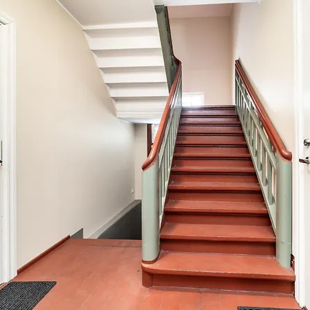 Peaceful With Desk & Free Parking Near Center Apartmán *